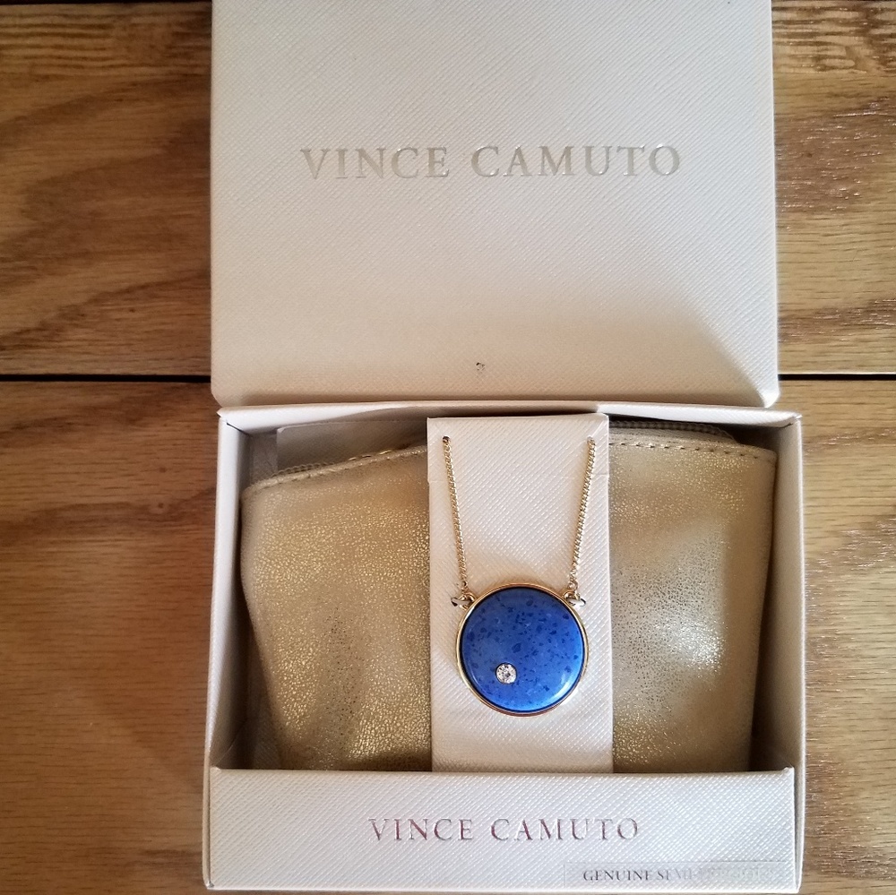 Vince Camuto Necklace W/ Pouch